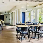 宜必思斯特拉斯堡机场泽尼斯体育场酒店