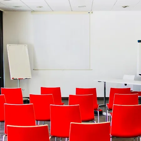 فندق Ibis Strasbourg Aeroport Le Zenith 3*