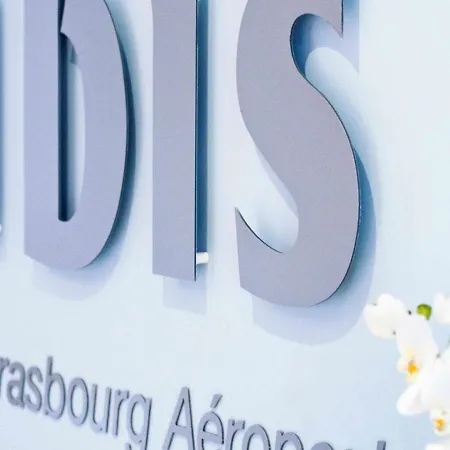 Ibis Strasbourg Aeroport Le Zenith 3* Lingolsheim