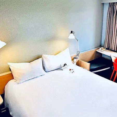 Ibis Strasbourg Aeroport Le Zenith Hotel