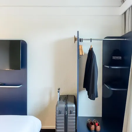 Hotel Ibis Strasbourg Aeroport Le Zenith 3*