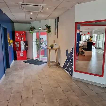 Ibis Strasbourg Aeroport Le Zenith Otel