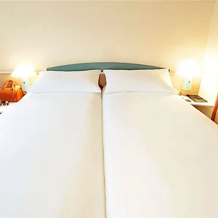 Ibis Strasbourg Aeroport Le Zenith Otel 3*