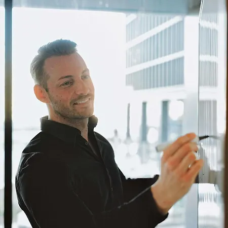 宜必思斯特拉斯堡机场泽尼斯体育场酒店 3*