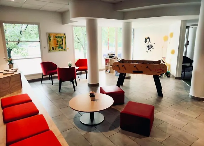 宜必思斯特拉斯堡机场泽尼斯体育场酒店 3*