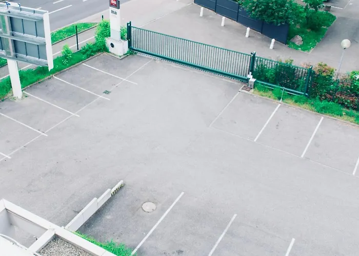 宜必思斯特拉斯堡机场泽尼斯体育场酒店 酒店