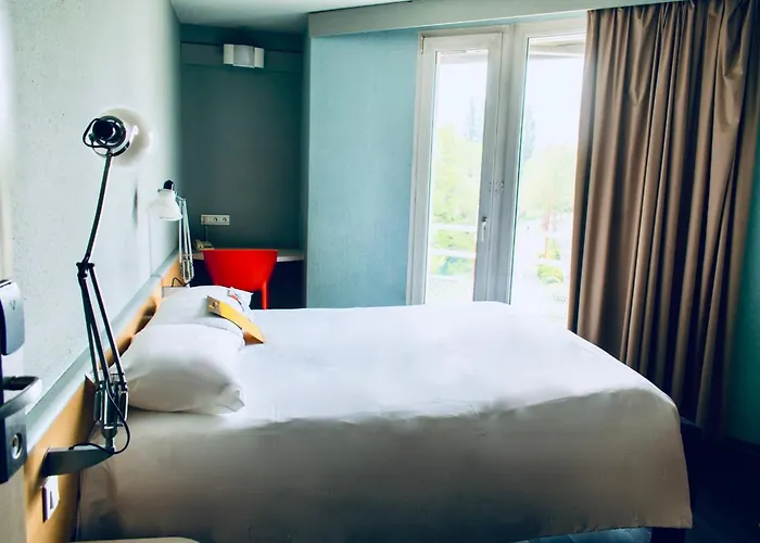 Ibis Strasbourg Aeroport Le Zenith Hotell