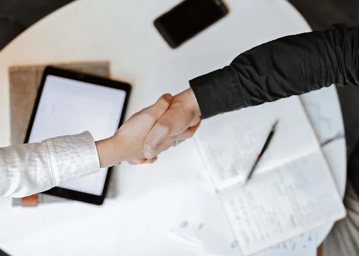 酒店 宜必思斯特拉斯堡机场泽尼斯体育场酒店 3*